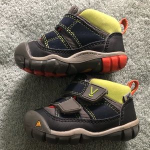 Keen toddler 4 early walker shoes boots
